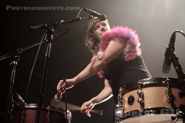 TUNE YARDS - 2011-06-02 - PARIS - Cafe de la Danse - 